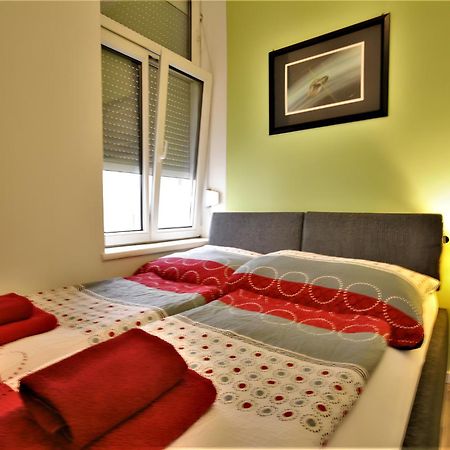 Modern Flat With 2 Rooms, Close To Schoenbrunn Βιέννη Εξωτερικό φωτογραφία